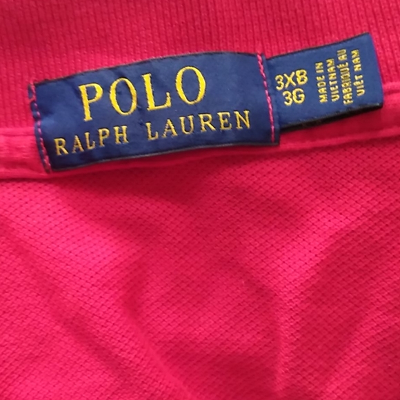 Red shirt - Picture 4 of 4